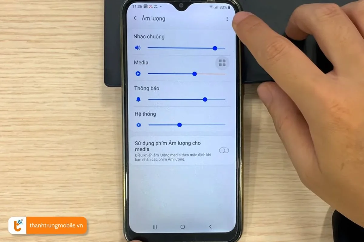 Cách điều chỉnh âm lượng từ cài đặt điện thoại Samsung