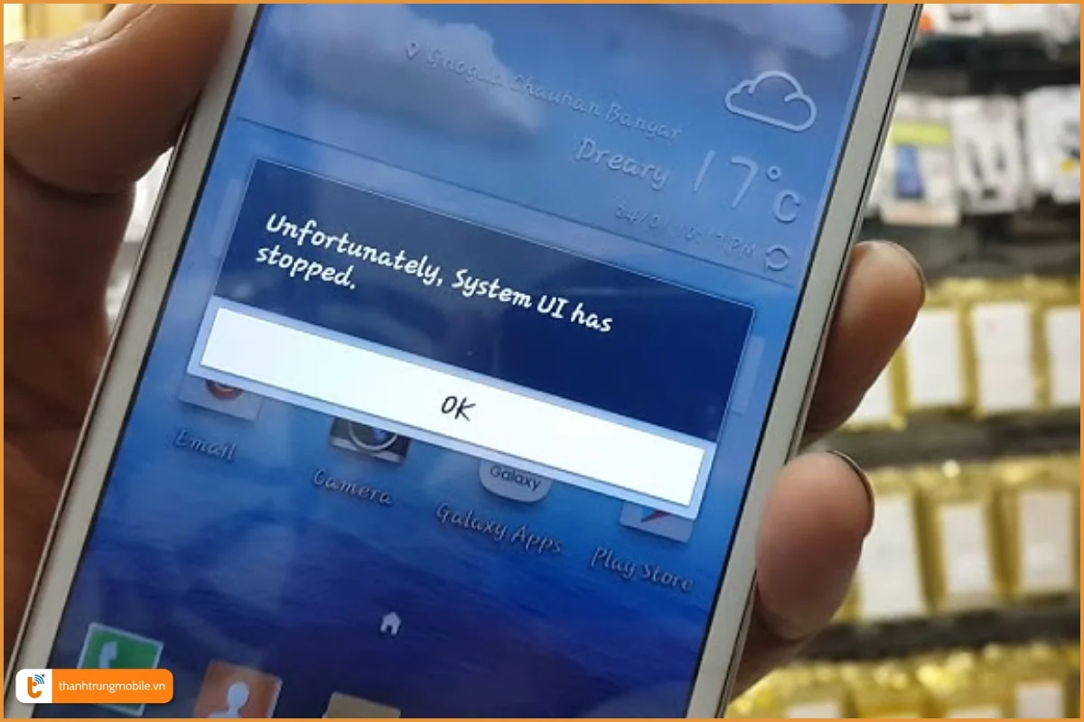 Cảnh báo lỗi hệ thống UI đã dừng lại