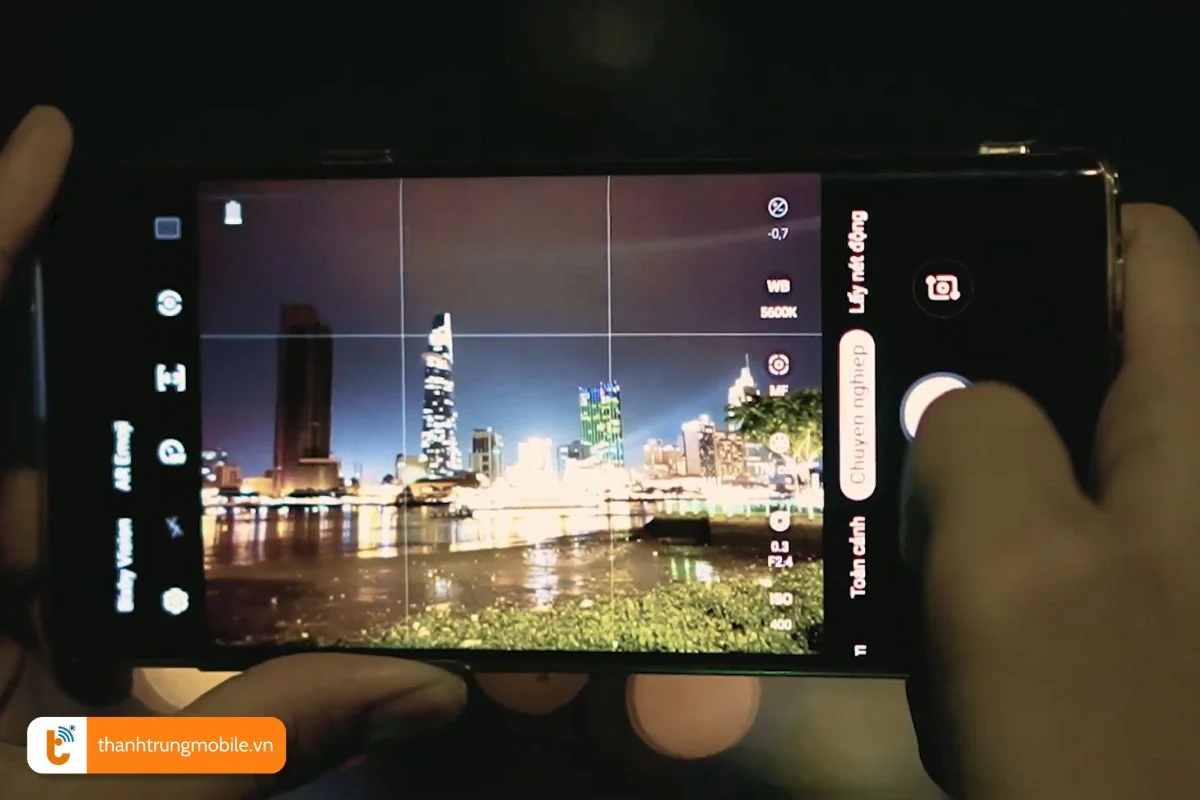 Chế độ chụp đêm (Night Mode) ấn tượng