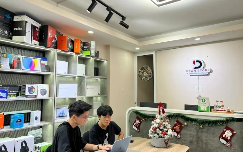 Dawnstore-5