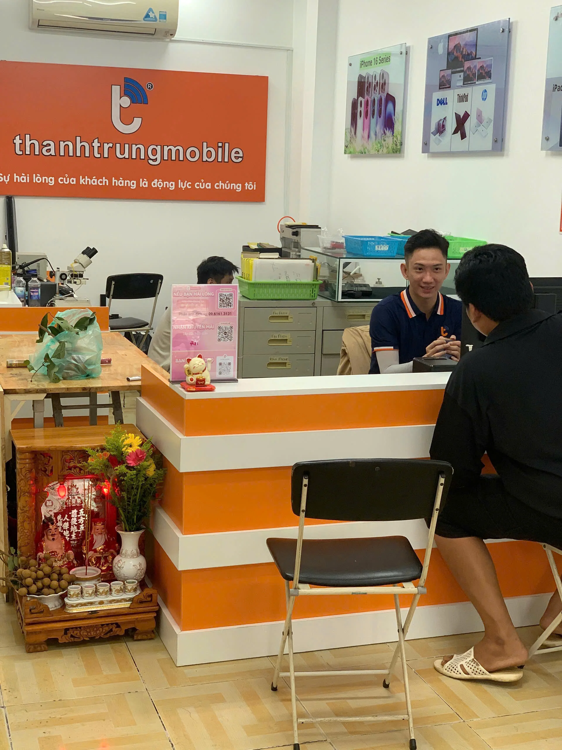 Hình ảnh khách hàng sửa chữa điện thoại tại Thành Trung Mobile 1369 Đường 3 Tháng 2, Phường Minh Phụng, Quận 11, TP.HCM