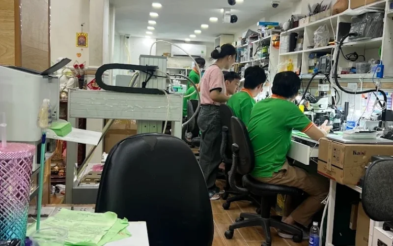 Hoang-khanh-Mobile-2