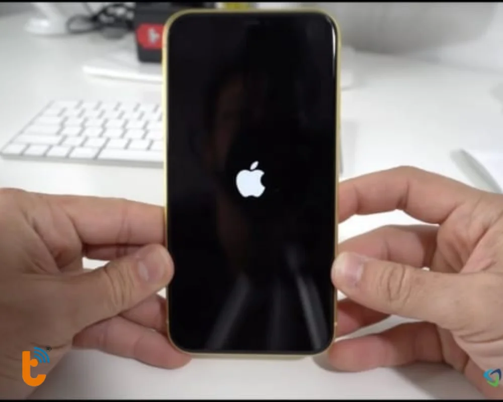 Khởi động lại máy