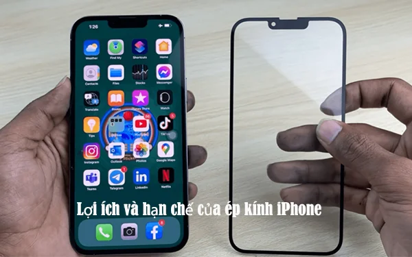 Loi-ich-va-han-che-cua-ep-kinh-iPhone