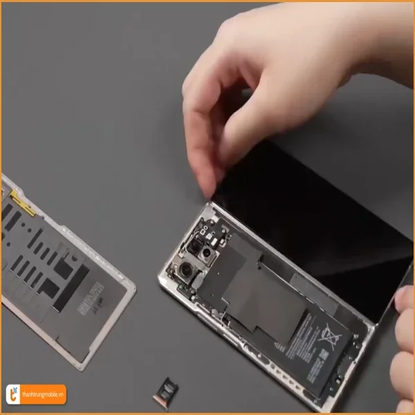 quy-trinh-thay-man-hinh-xiaomi-mix-fold