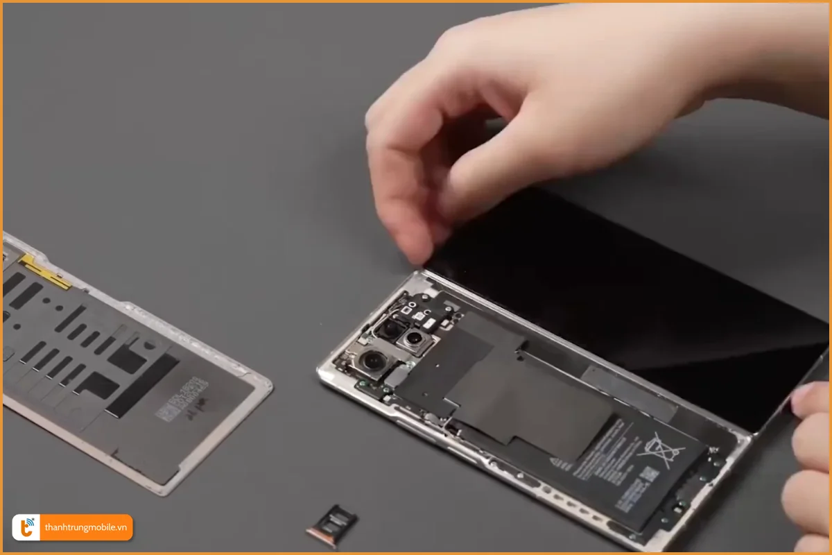 Quy trình thay màn hình Xiaomi Mix Fold