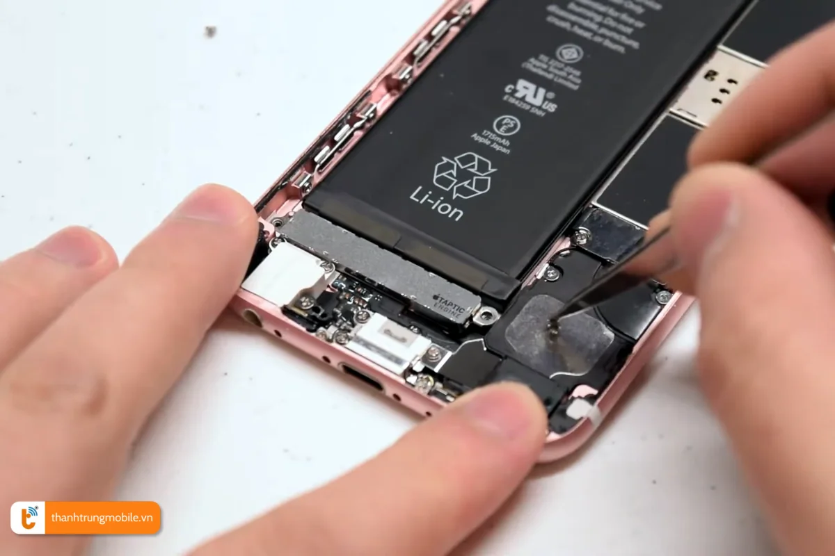 Quy trình thay mới rung iPhone 6s Plus tại Thành Trung Mobile