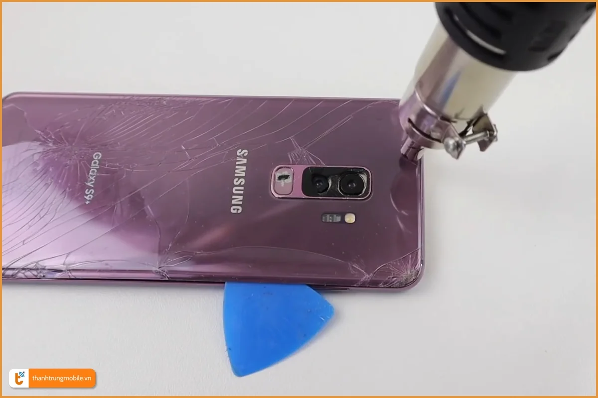 Quy trình thay nắp lưng Samsung Galaxy S9 Plus