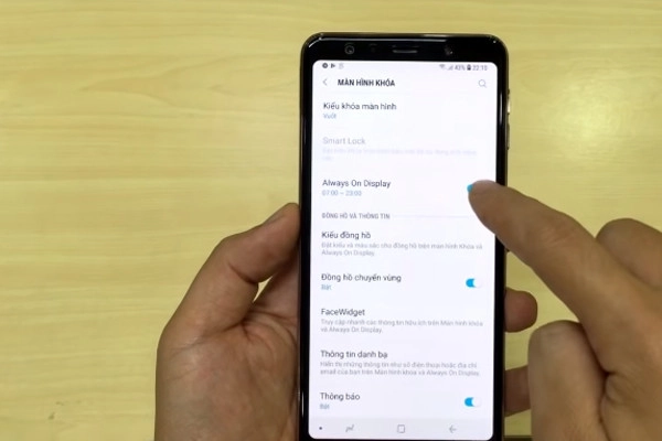 hien-thi-dong-ho-khi-tat-man-hinh-samsung-a7-2