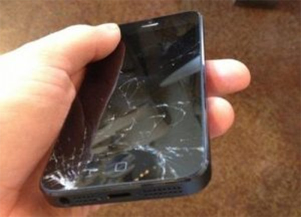Thay màn hình cho điện thoại iPhone 5 tại nhà