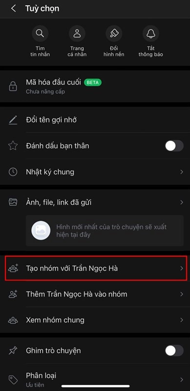 chọn vào Tạo nhóm với 