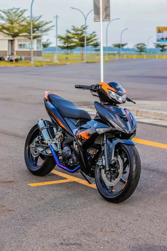 Ảnh chi tiết Yamaha Exciter 150 2019 Monster Energy