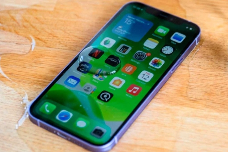 iPhone Xr bị vào nước