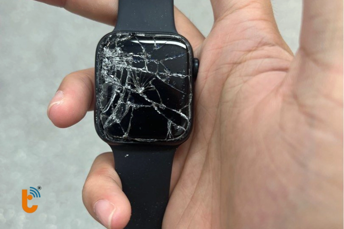 Màn hình Apple Watch Series 7 bị vỡ