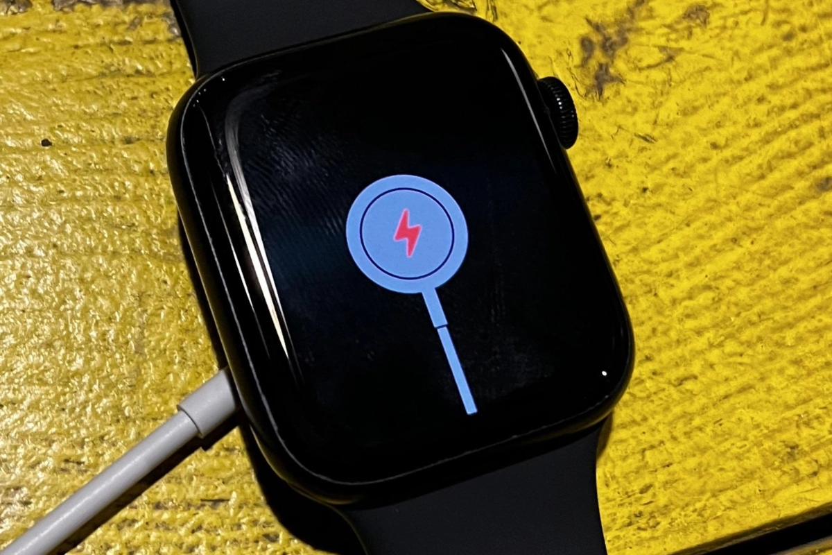 Apple Watch Series 9 không nhận sạc