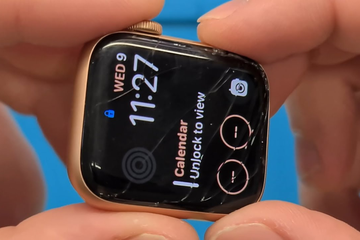 Thay mặt kính Apple Watch SE 2022