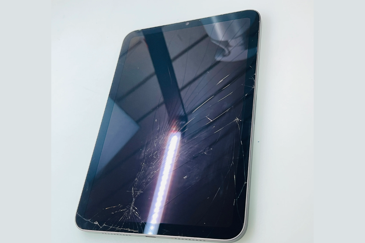 iPad Mini 6 bị vỡ mặt kính cảm ứng