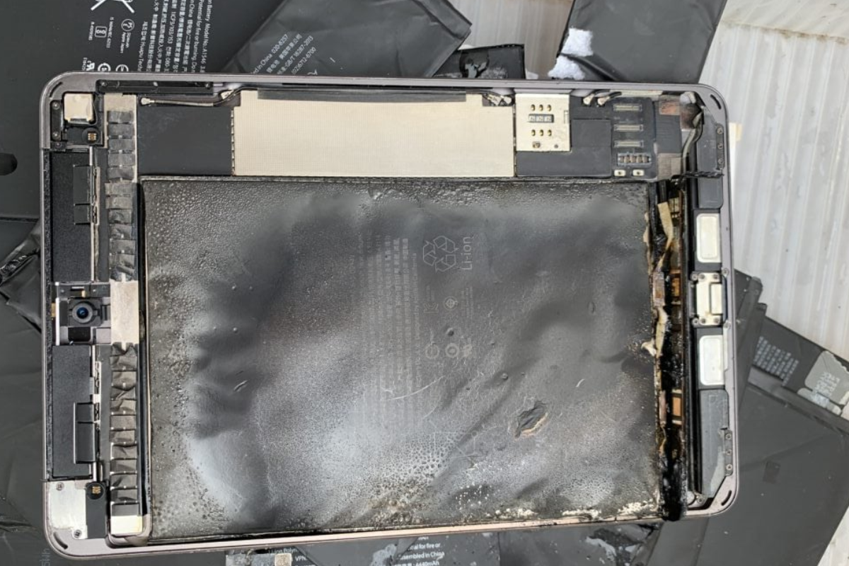 Pin iPad Mini 5 bị phồng pin dẫn đến cháy nổ