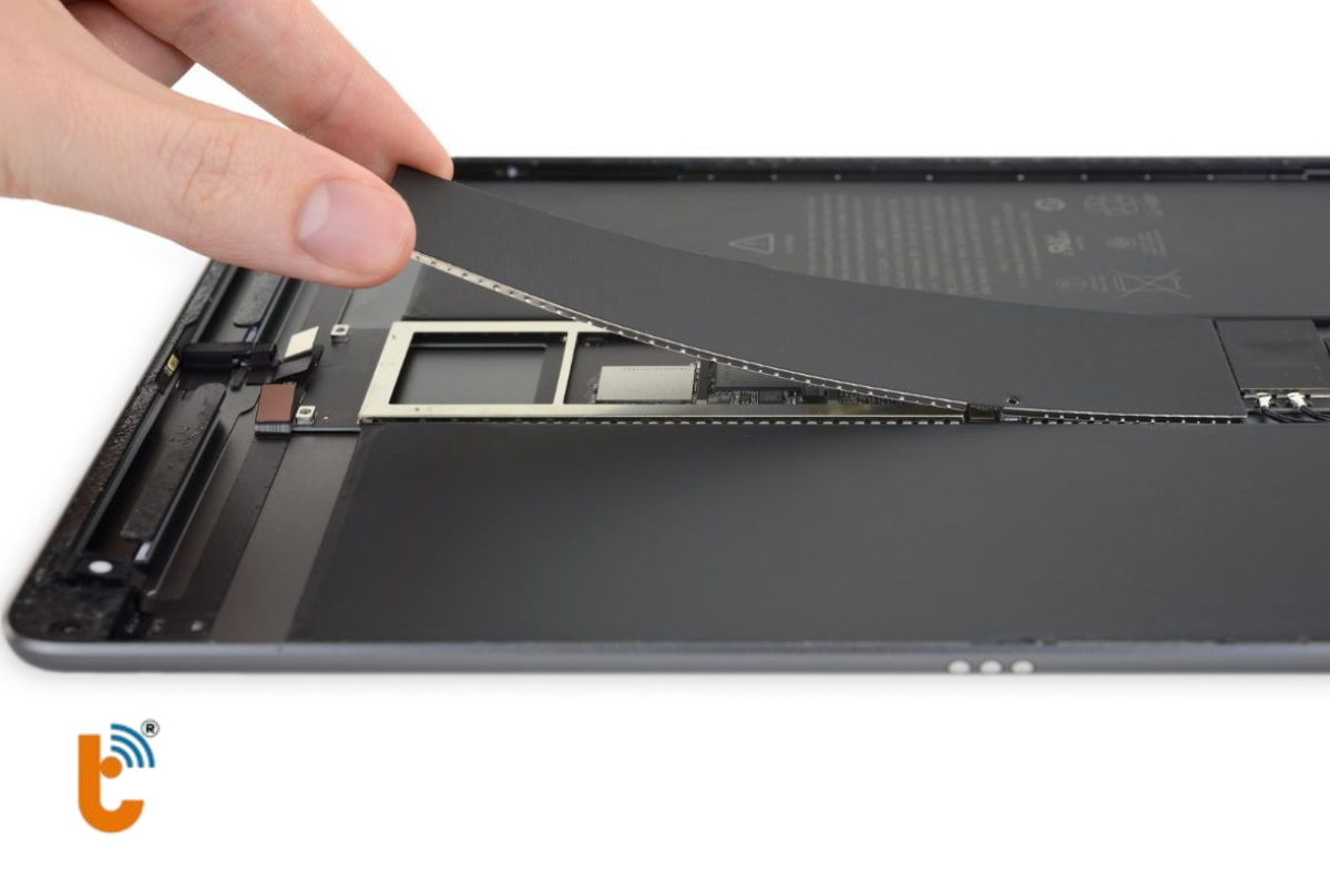 Thay pin iPad Air 3 (A2152 | A2123 | A2153 | A2154)