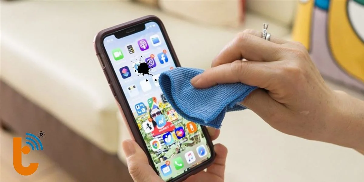 Lau nhẹ nhàng màn hình iPhone X