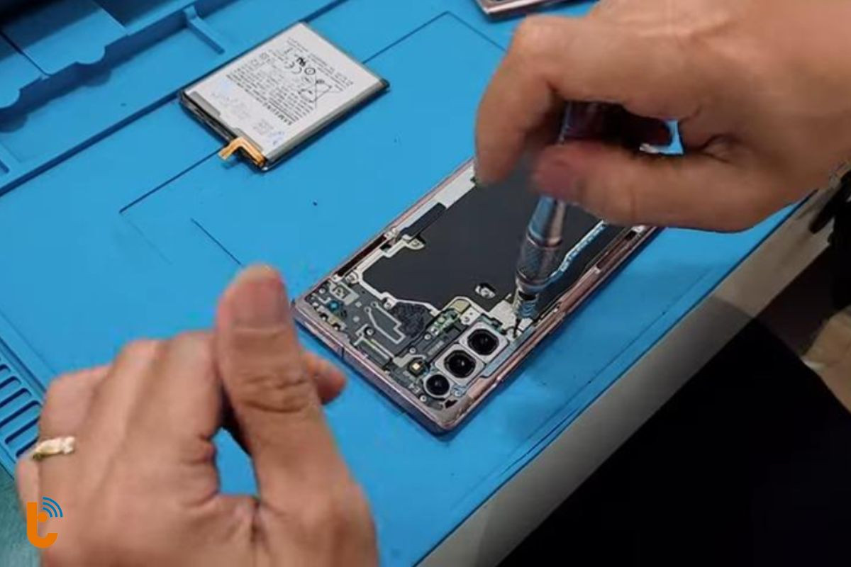 Thay pin cho điện thoại Samsung Galaxy Note 20 có ảnh hưởng gì không