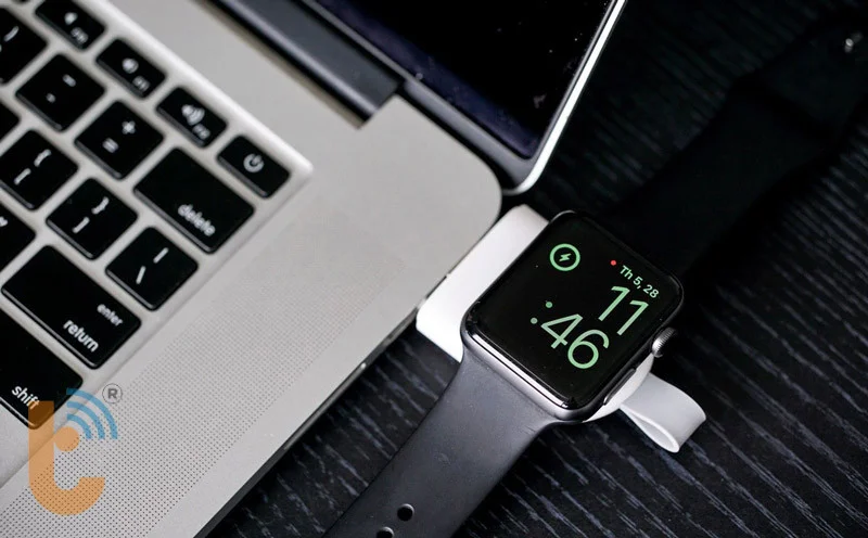Hình minh họa đồng hồ thông minh hiển về sạc pin Apple Watch