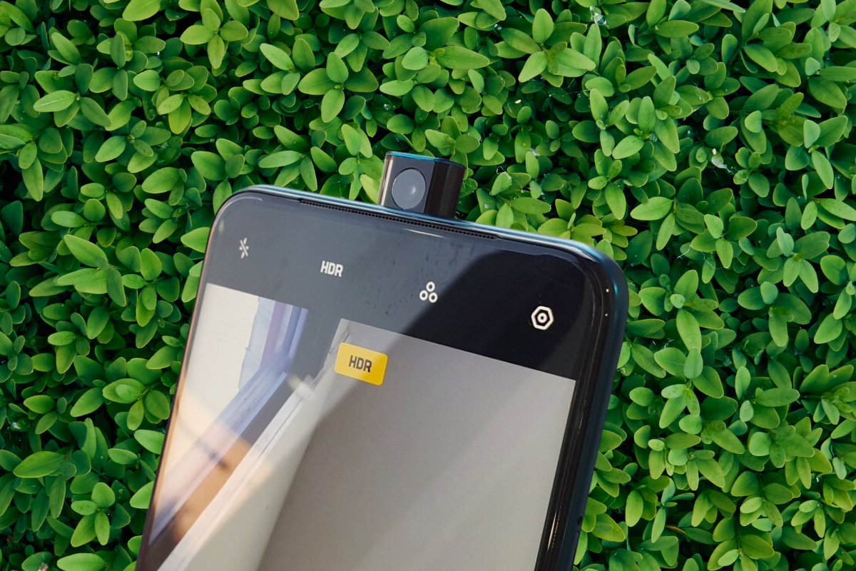 Các lỗi camera trước trên OPPO F11 Pro ảnh hưởng đến chức năng chụp ảnh selfie, quay video call của thiết bị.
