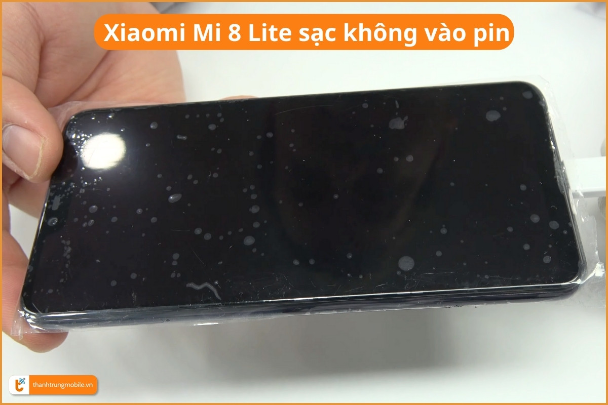 Xiaomi Mi 8 Lite sạc không vào pin