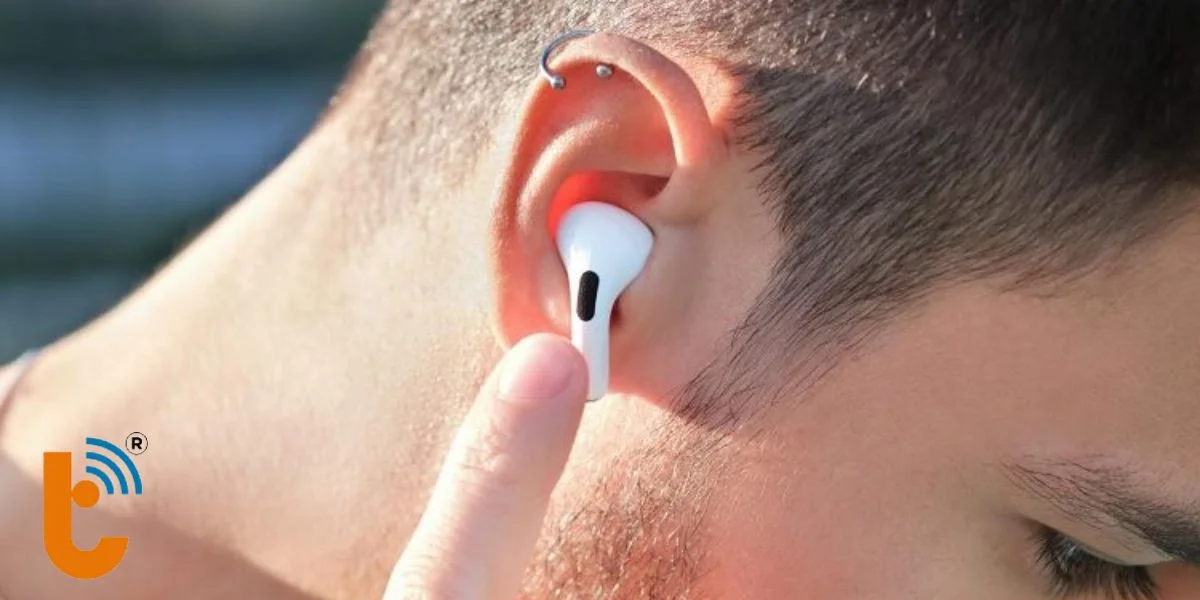 Nhấn một lần vào thân tai nghe để phát hoặc tạm dừng nhạc