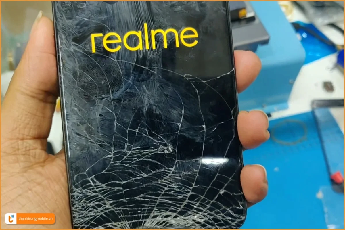 Realme C15 vỡ mặt kính màn hình