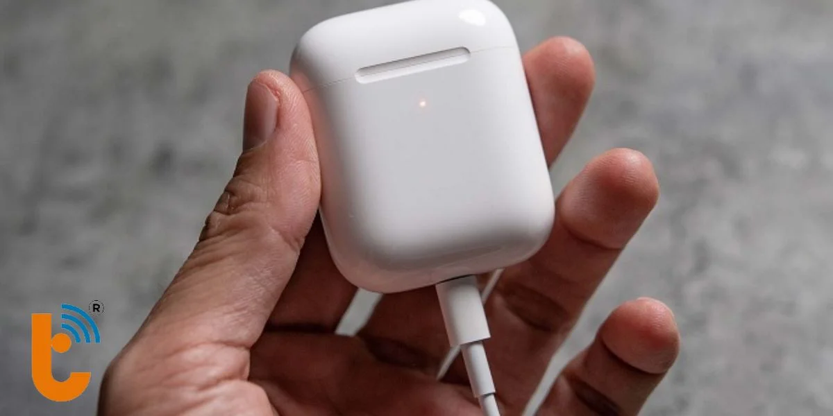 Sạc AirPods đúng cách