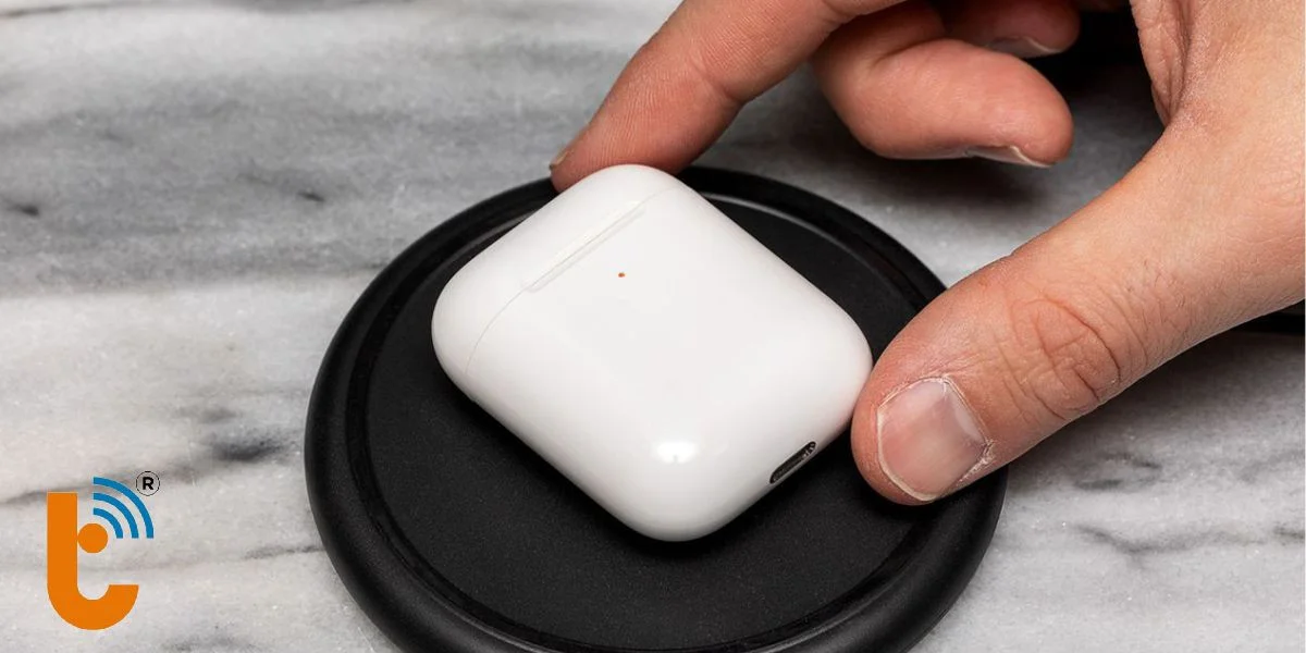 Sạc AirPods không dây