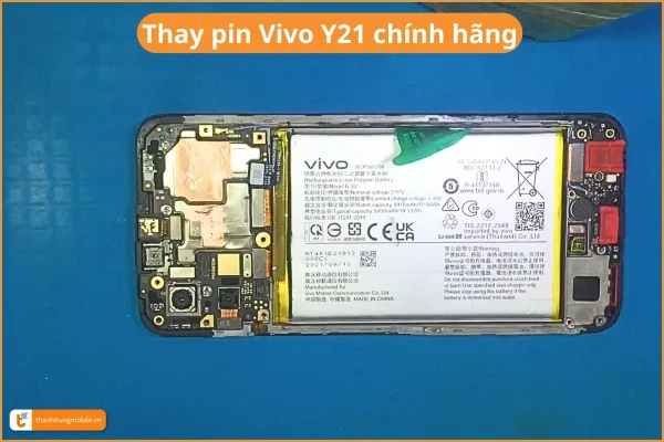 thay-pin-vivo-y21-chinh-hang
