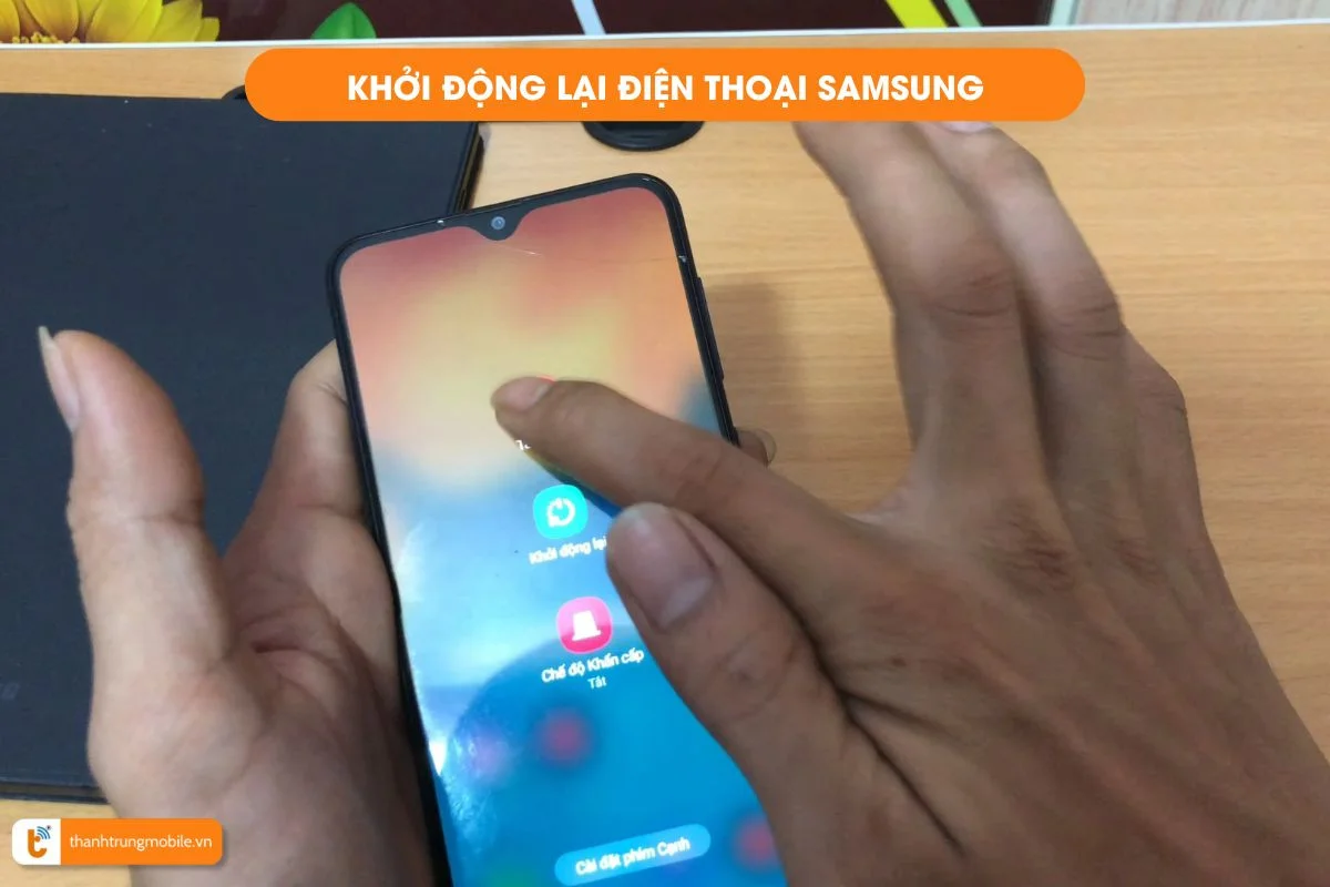 Khởi động lại điện thoại Android