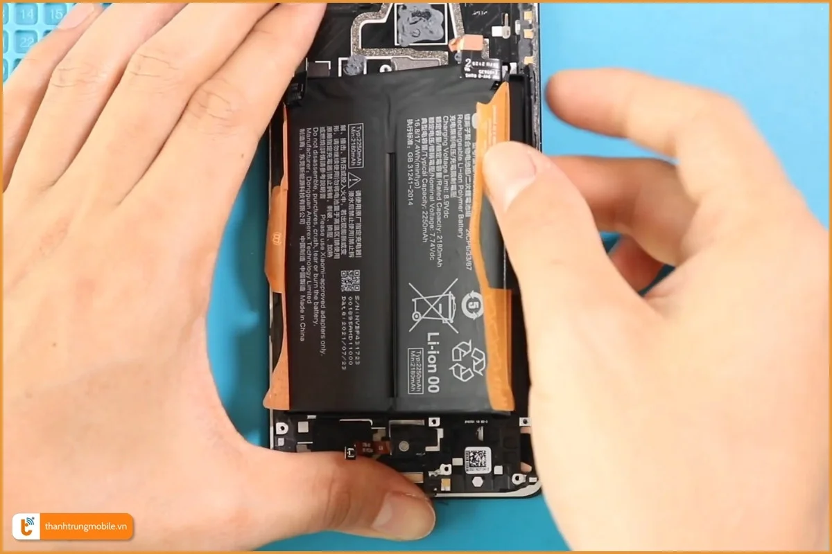 Quy trình thay pin điện thoại Xiaomi Mi Mix 4
