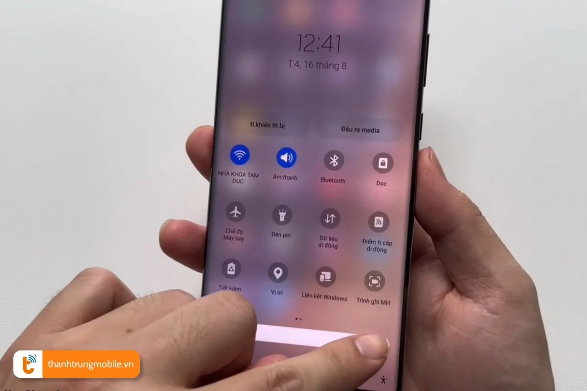 Cách chỉnh độ sáng màn hình điện thoại Samsung nhanh chóng