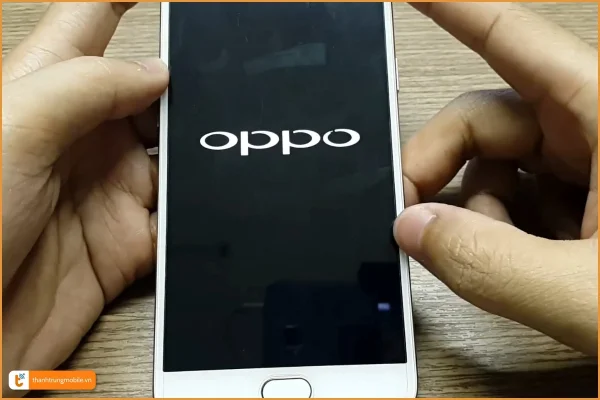 oppo-f1s-treo-logo-can-chay-lai-phan-mem