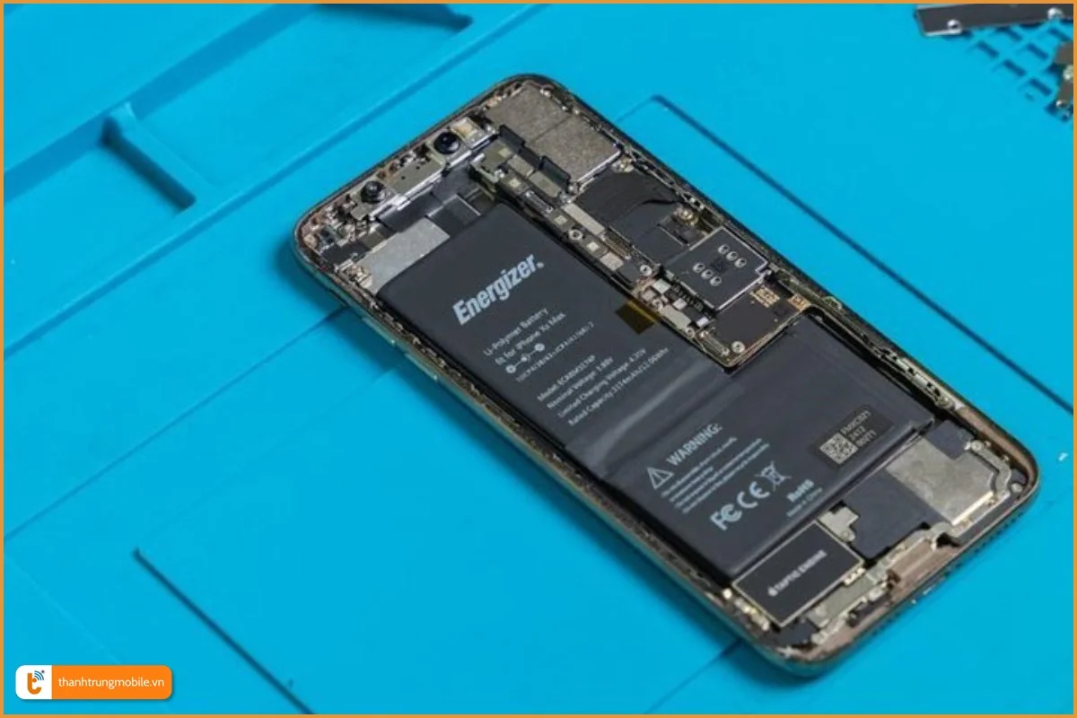 Quy trình thay Pin Energizer iPhone Xs Max