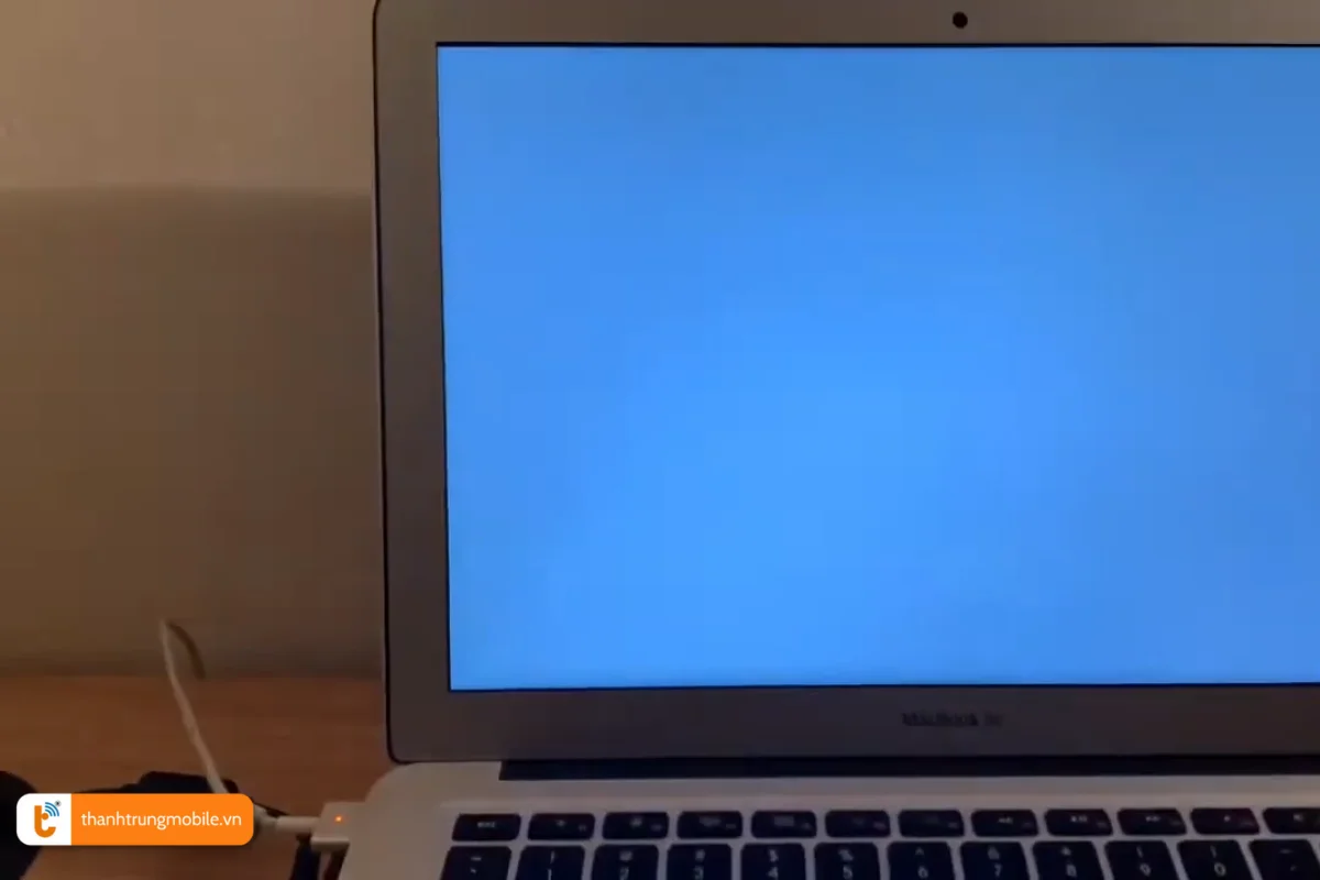 Tình trạng sạc không vào pin ở Macbook Pro 2012