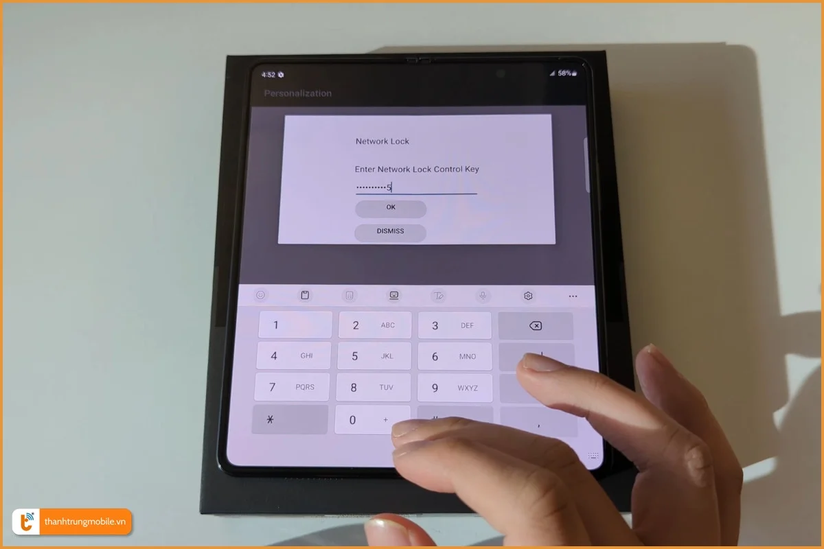 Unlock Z Fold 4 bằng cách nhập Code mua từ nhà mạng