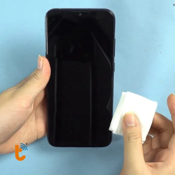 Cách vệ sinh điện thoại Samsung của bạn đơn giản, an toàn