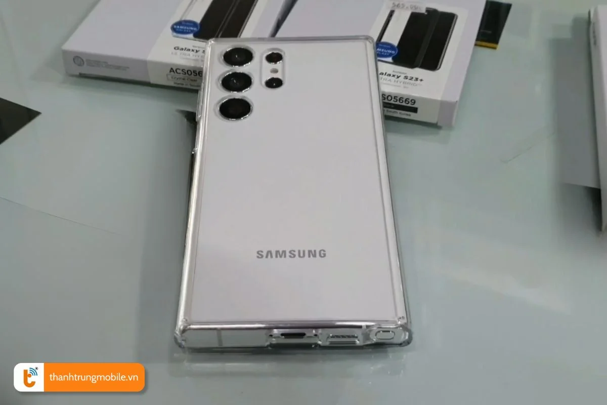 Vỏ Spigen tương thích hoàn hảo với các dòng Samsung