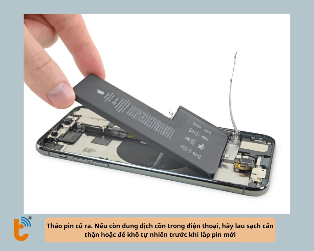 Tháo pin