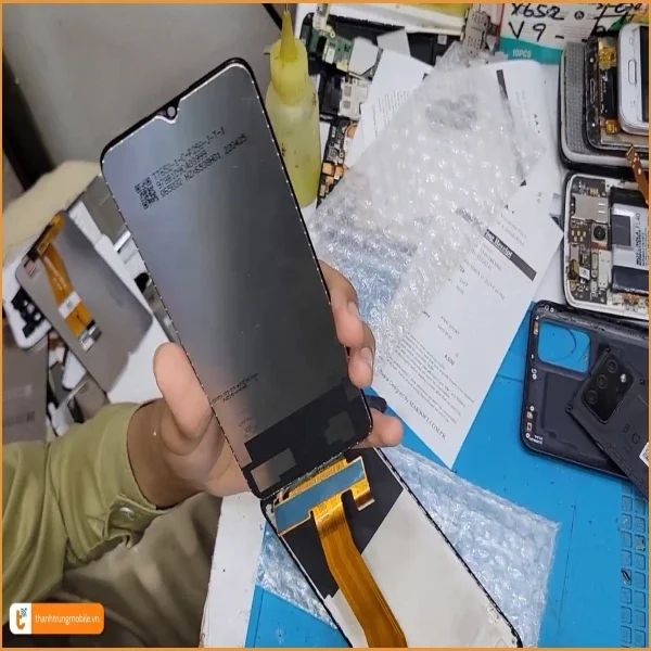 thay-man-hinh-samsung-a02s-a2