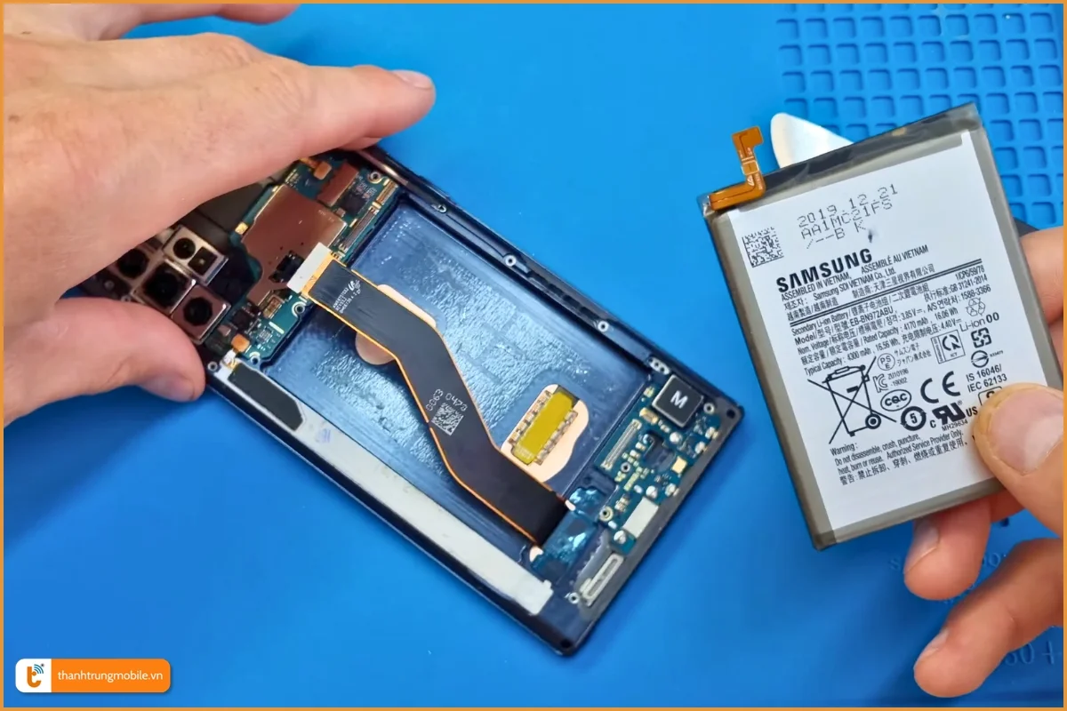 Thay pin Samsung Note 10 Plus chính hãng, lấy ngay - Thành Trung Mobile