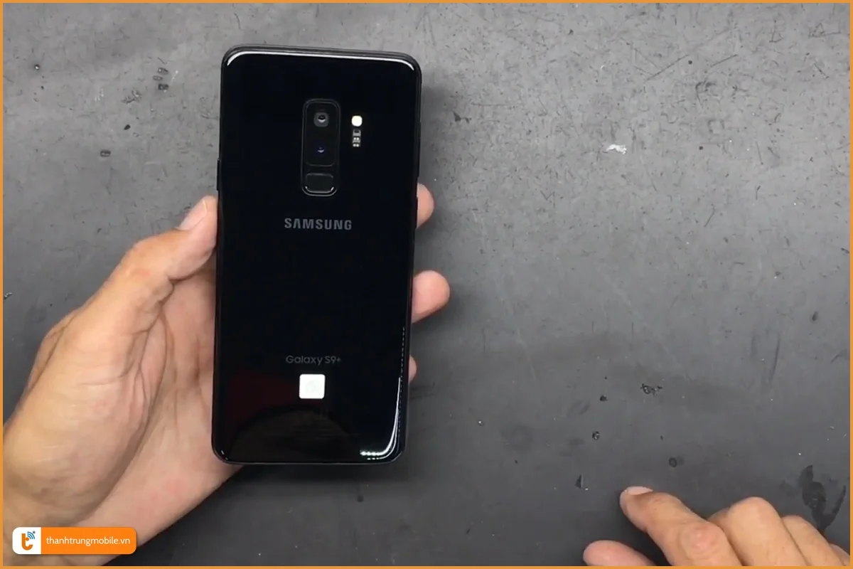 Thay vỏ Samsung Galaxy S9 | S9 Plus chính hãng lấy ngay