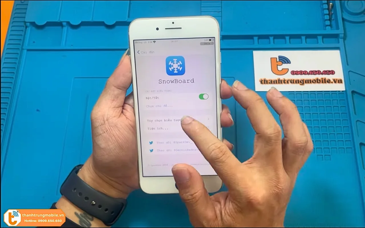 Tweak SnowBoard